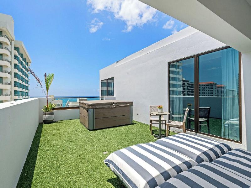 Hibird- Apartment And Suites Hotel image