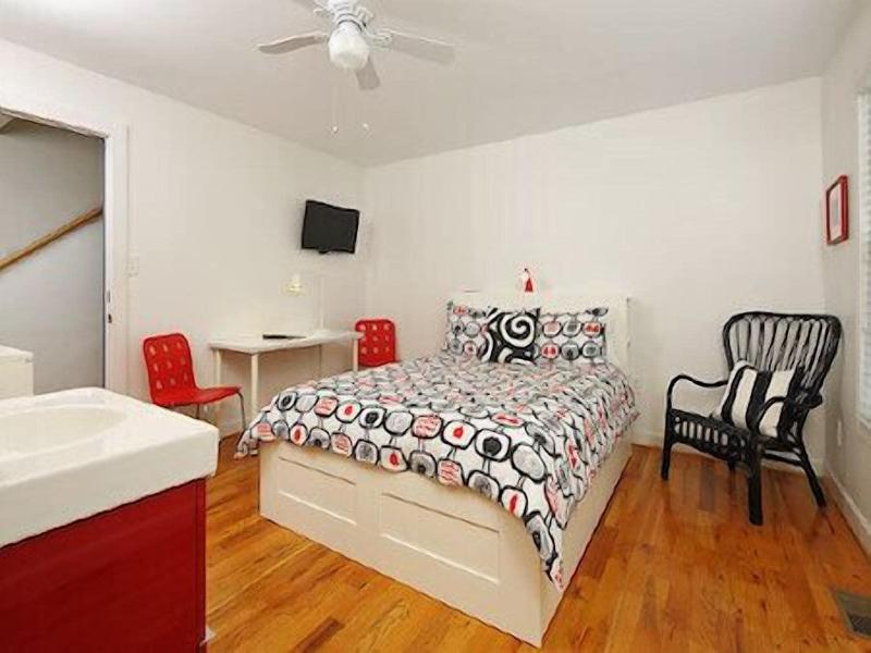 Swamp Rabbit Inn image