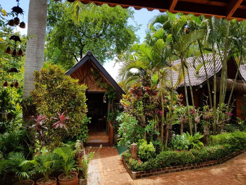 Thongbay Guesthouse Luang Prabang image