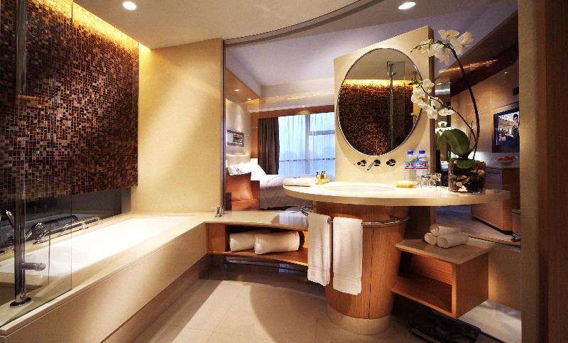 New World Wuhan Hotel photo 8