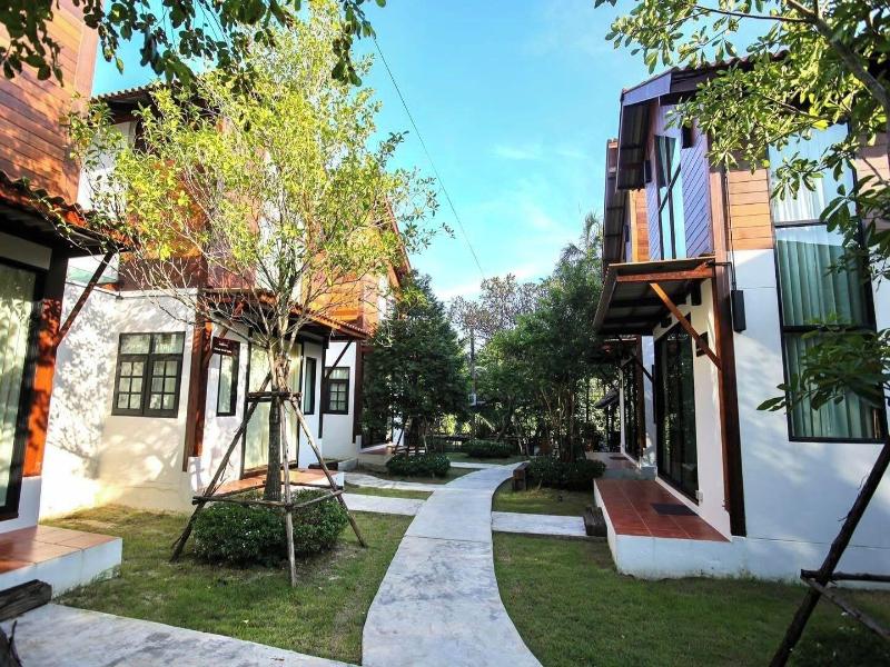 Baanrongmai Canal Front Homestay image