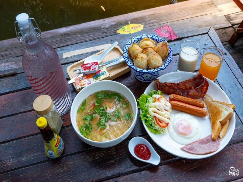 Baanrongmai Canal Front Homestay image