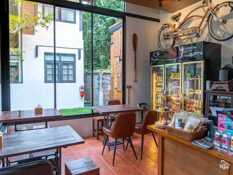 Baanrongmai Canal Front Homestay image