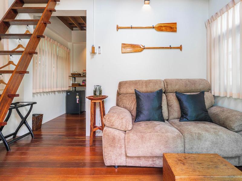 Baanrongmai Canal Front Homestay image
