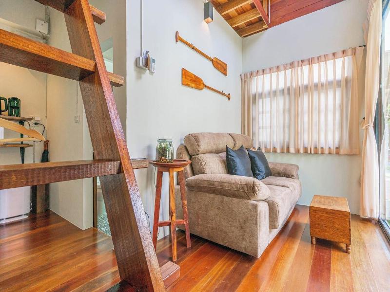 Baanrongmai Canal Front Homestay image