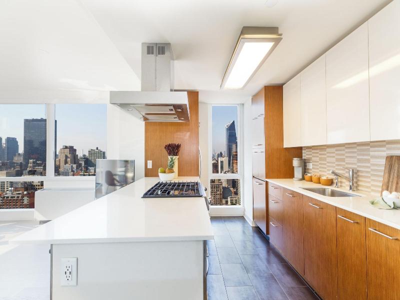 2 Bedroom Luxury Empire State View image