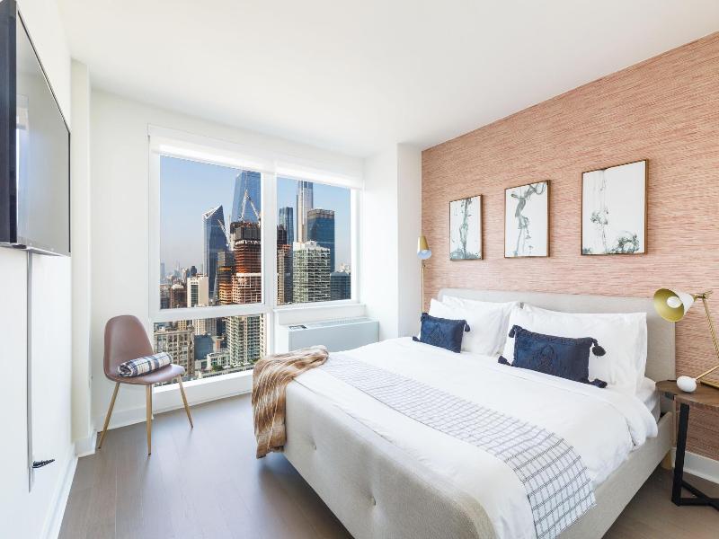 2 Bedroom Luxury Empire State View image