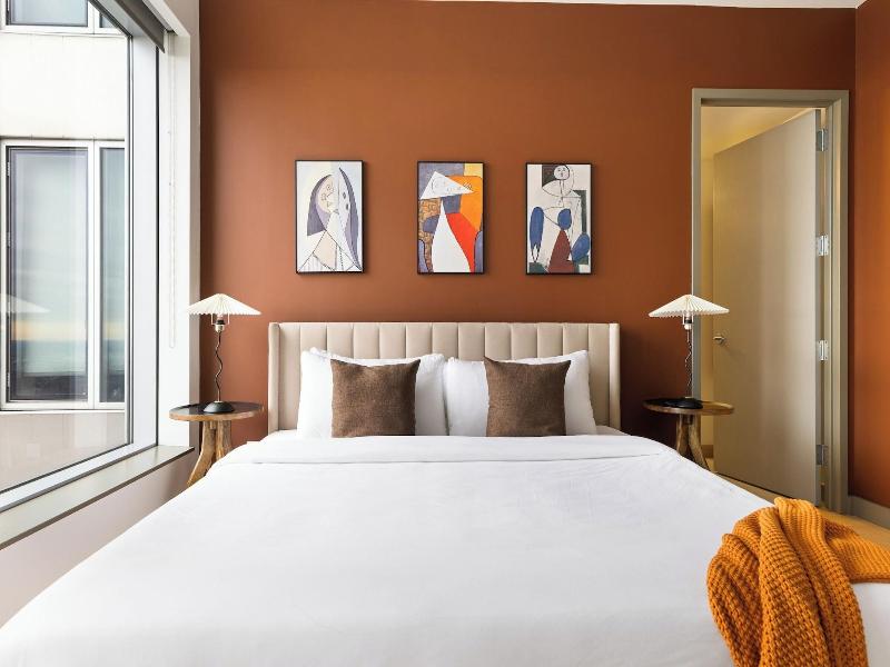 2 Bedroom Luxury Empire State View image