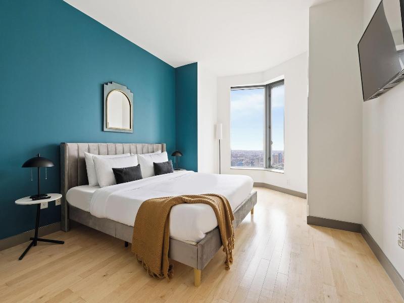 2 Bedroom Luxury Empire State View image