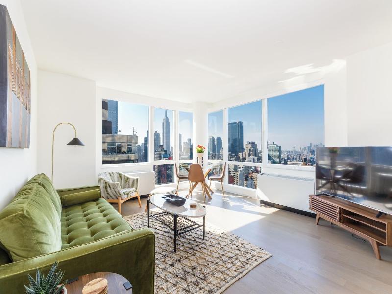 2 Bedroom Luxury Empire State View image
