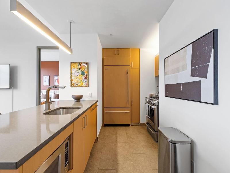 2 Bedroom Luxury Empire State View image