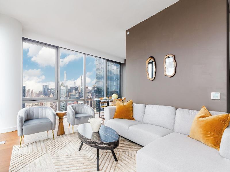 2 Bedroom Luxury Empire State View image