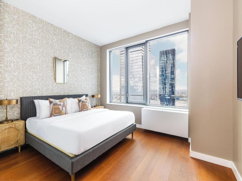 2 Bedroom Luxury Empire State View image