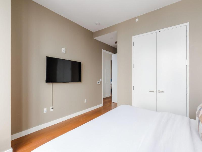 2 Bedroom Luxury Empire State View image