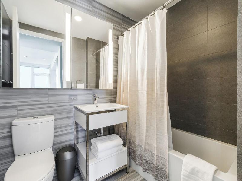 2 Bedroom Luxury Empire State View image