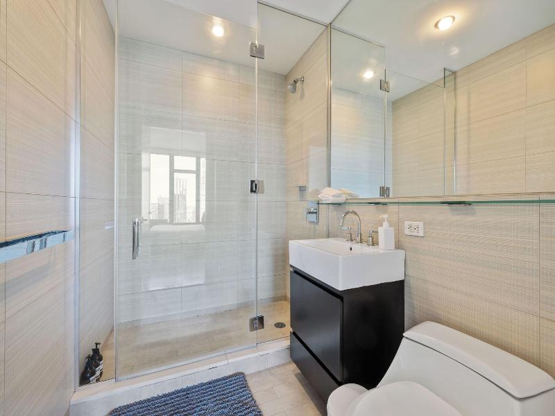 2 Bedroom Luxury Empire State View image