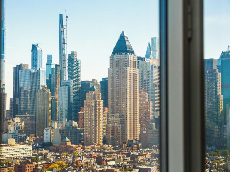 2 Bedroom Luxury Empire State View image