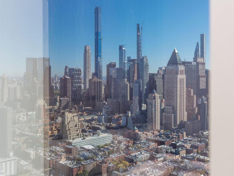 2 Bedroom Luxury Empire State View image
