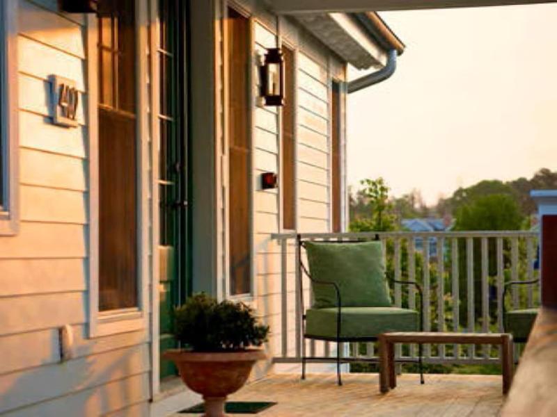 Canoe Place Inn And Cottages image