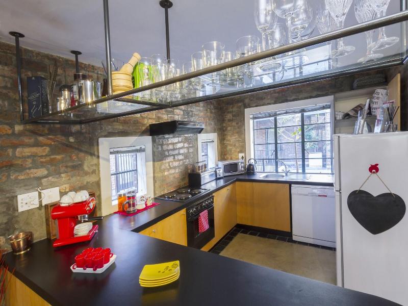 Chic Loft In The Heart Of Cape Town image
