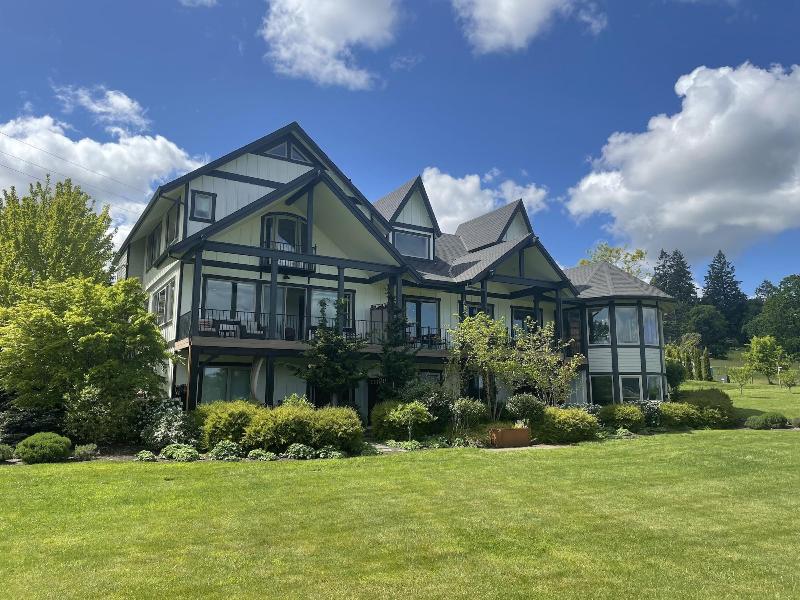 The Setting Inn Willamette Valley image