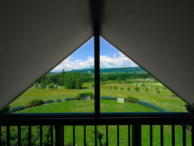The Setting Inn Willamette Valley image