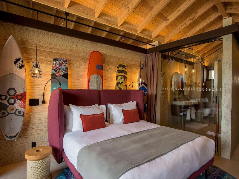 Saba Rock Resort image