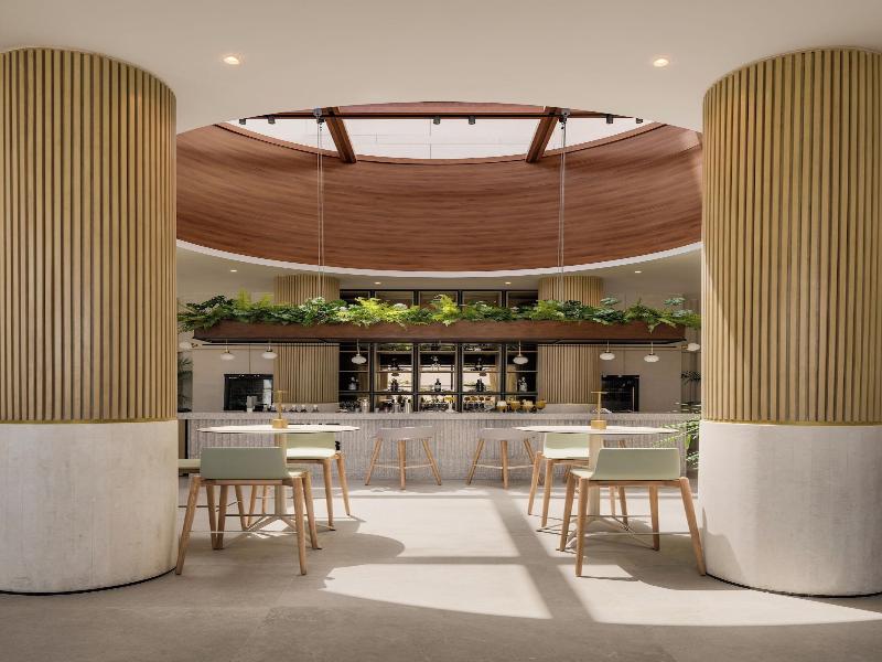 The G Einbay Golf Resort image