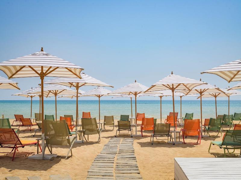 The G Einbay Golf Resort image