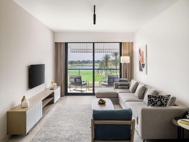 The G Einbay Golf Resort image