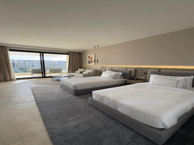 The G Einbay Golf Resort image