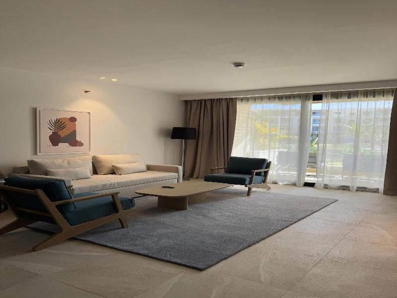 The G Einbay Golf Resort image