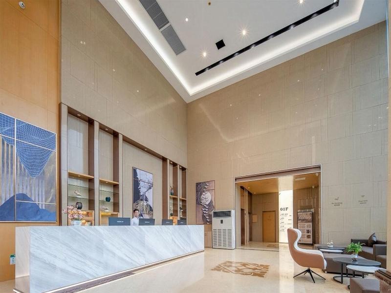 Trendy Romantic Maxscreen Hotel image