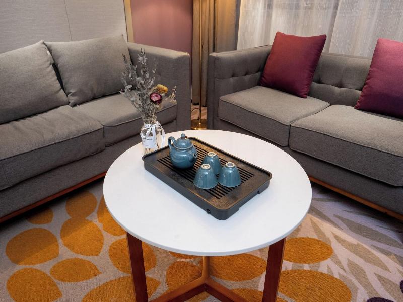 Trendy Romantic Maxscreen Hotel image