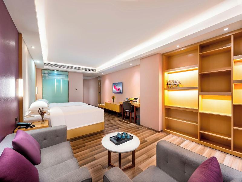 Trendy Romantic Maxscreen Hotel image