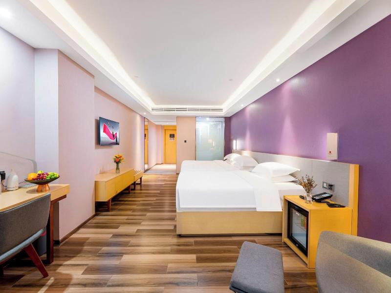 Trendy Romantic Maxscreen Hotel image