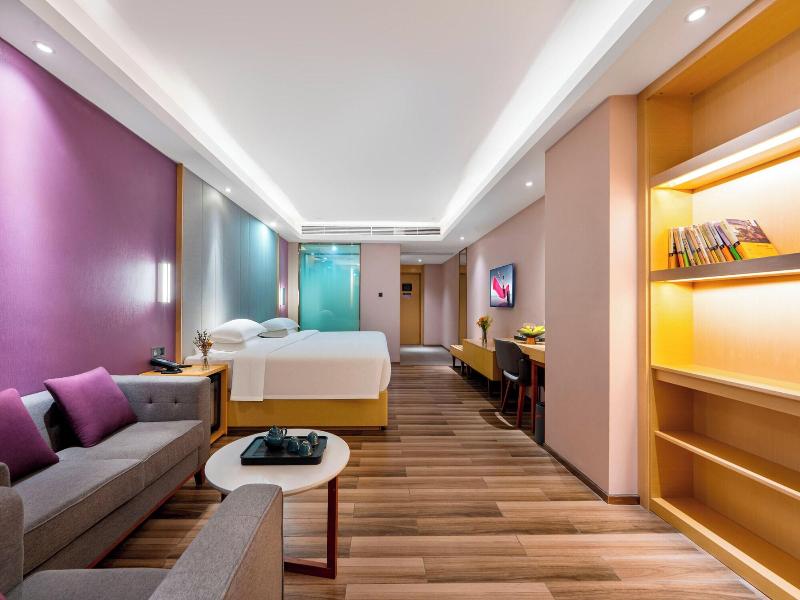 Trendy Romantic Maxscreen Hotel image