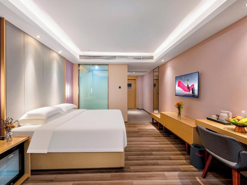 Trendy Romantic Maxscreen Hotel image