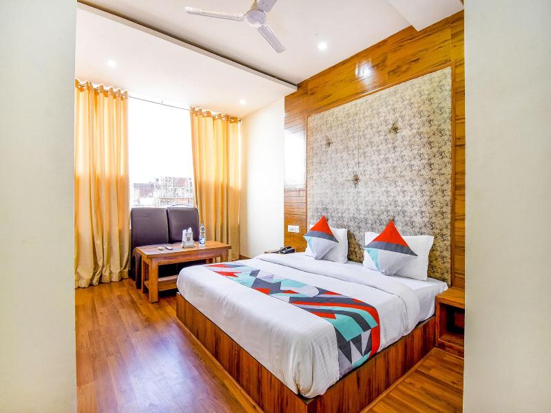 Fabhotel Black Diamond image