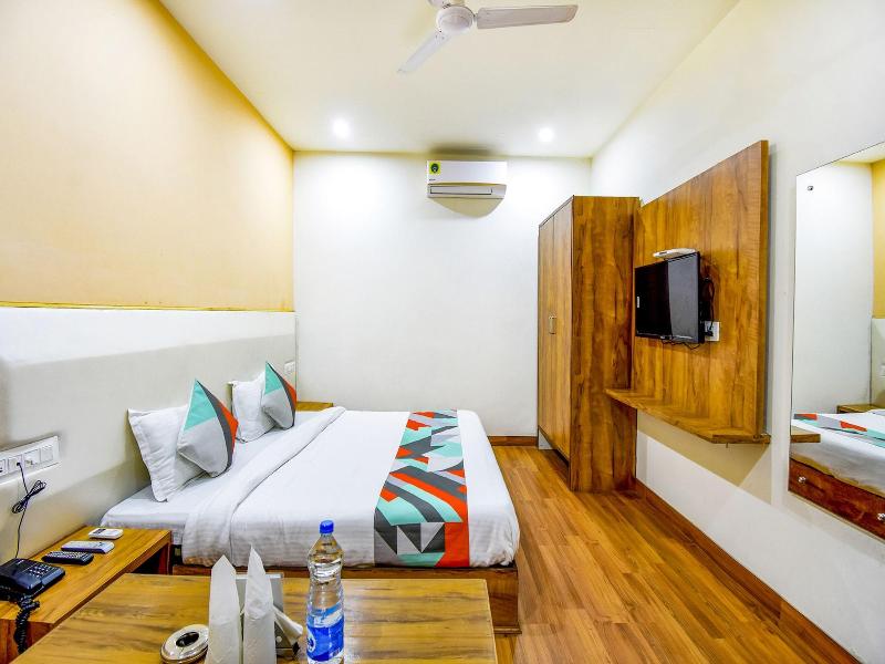 Fabhotel Black Diamond image