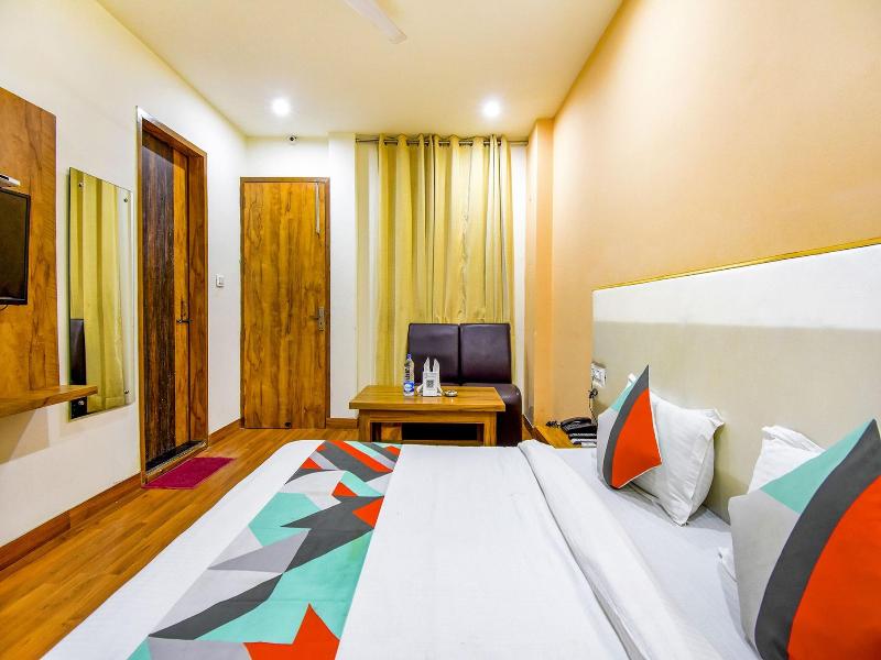 Fabhotel Black Diamond image