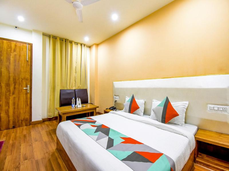 Fabhotel Black Diamond image