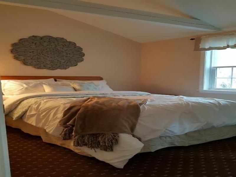 Starlight Lodge Cape Cod image