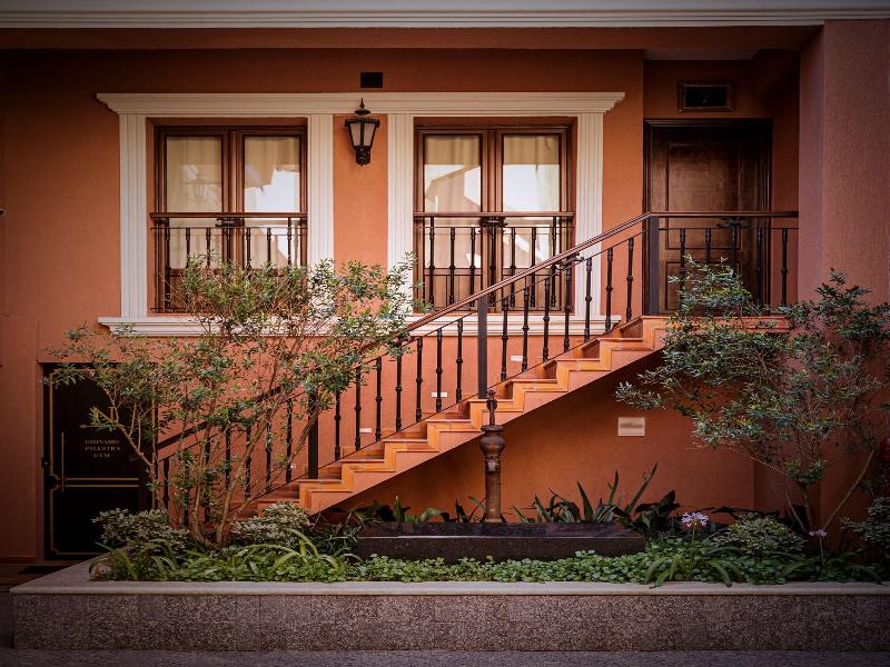 Nino Hotel Boutique image