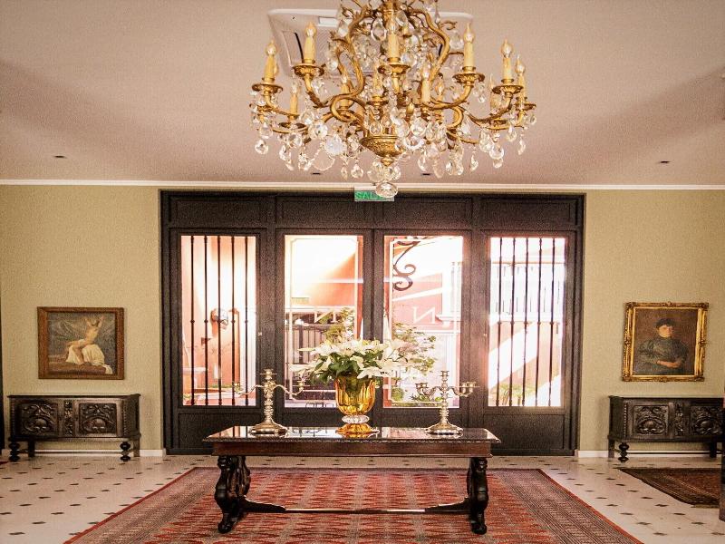 Nino Hotel Boutique image