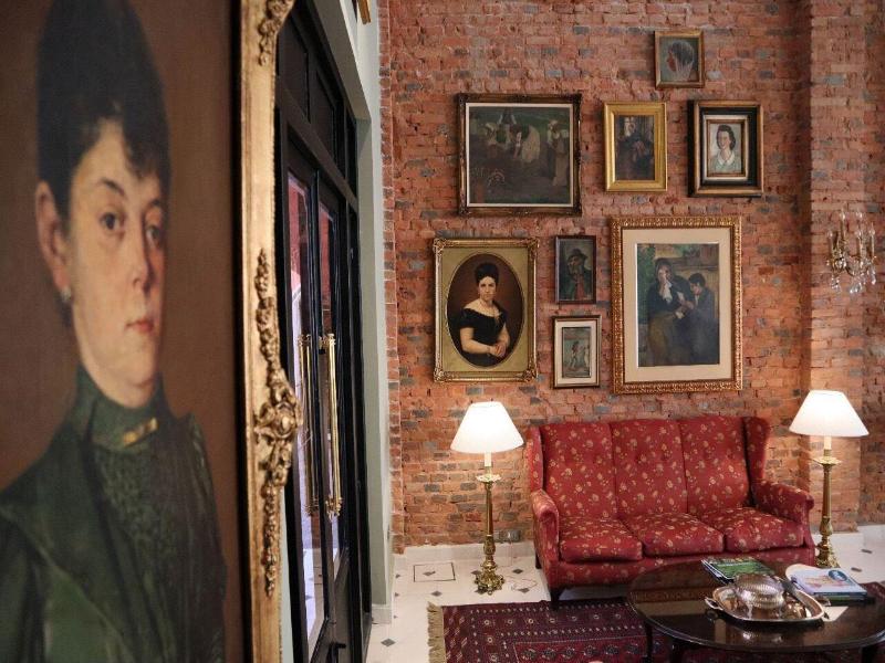 Nino Hotel Boutique image