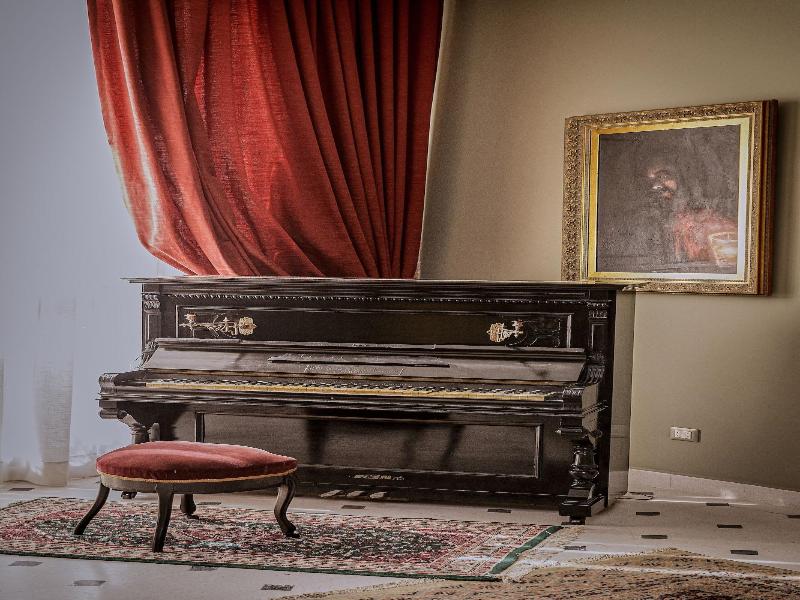 Nino Hotel Boutique image