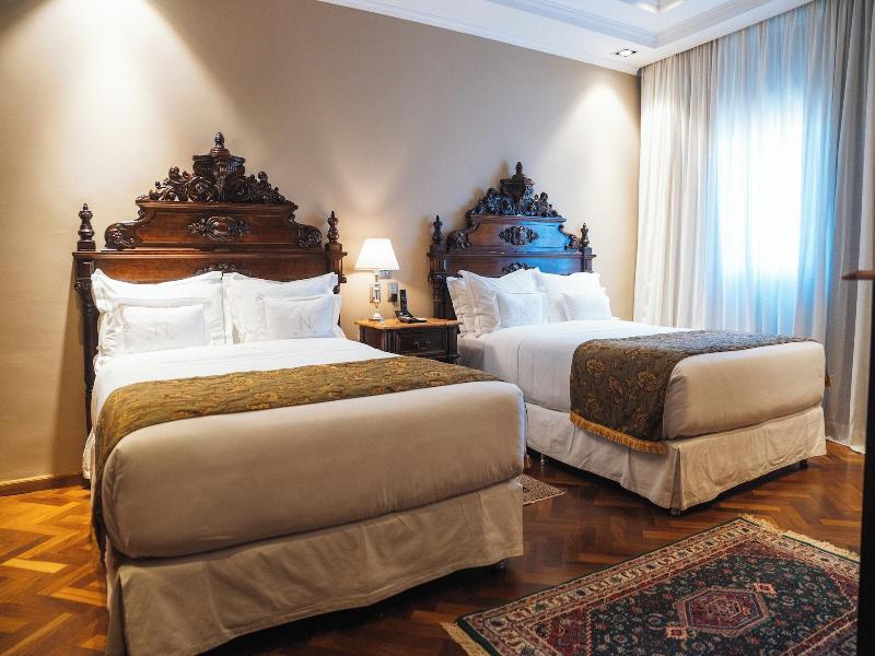 Nino Hotel Boutique image