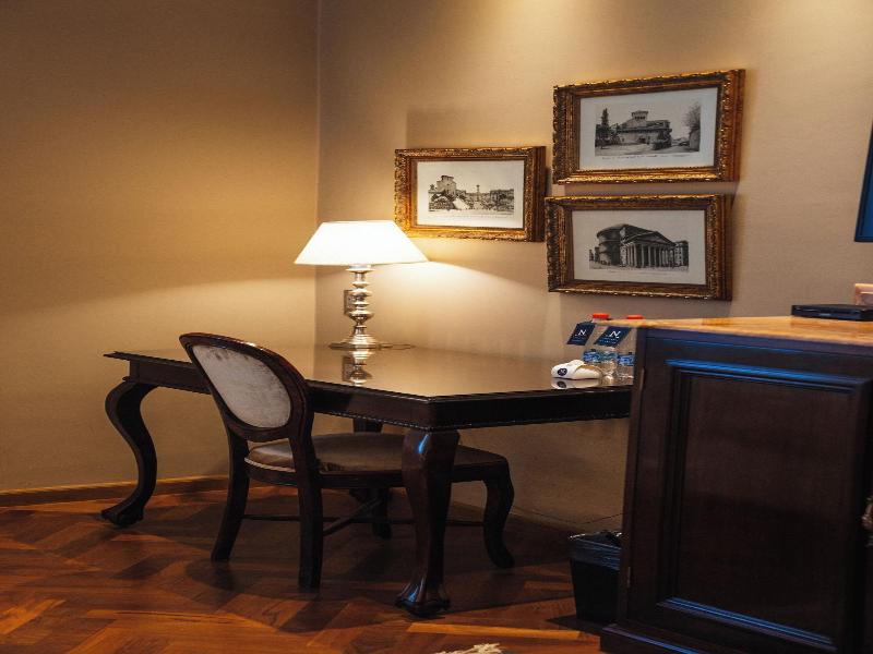 Nino Hotel Boutique image