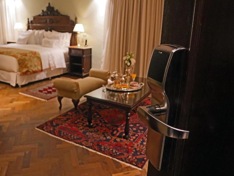 Nino Hotel Boutique image